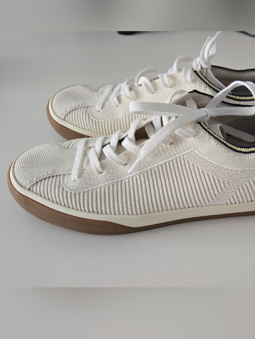 Rothy's The Lace Up Sneakers Vanilla Sz 8 Bin E